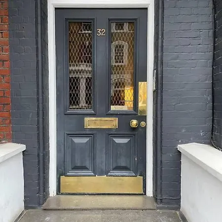 Apartment Stunning South Kensington Flat *