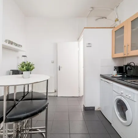 Apartment Soho Sleeps 4, Covent Garden & Leicester Square
