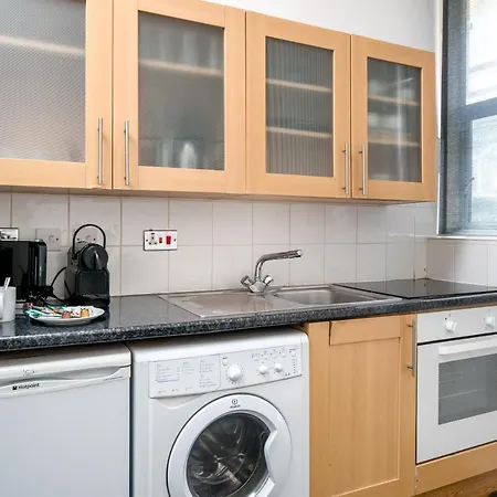 Soho Sleeps 4, Covent Garden & Leicester Square Apartment