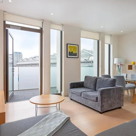 Staylux Waterloo * Londyn