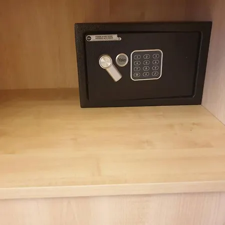 London Luxury 2 Bedroom Flat Sleeps 8 Free Parking Appartement