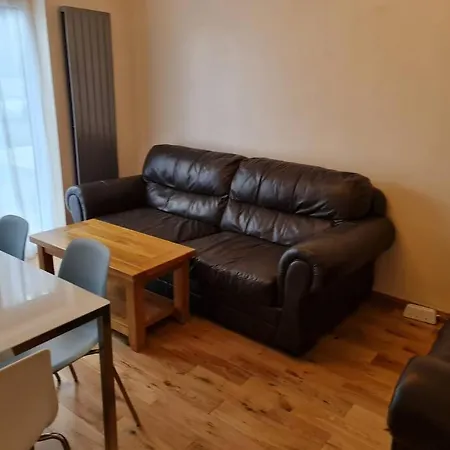 London Luxury 2 Bedroom Flat Sleeps 8 Free Parking Appartement *
