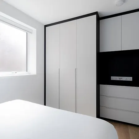 Stayinn Aldgate *