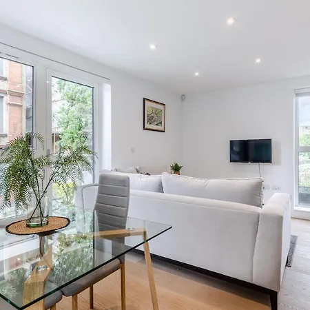 Stayinn Aldgate * London