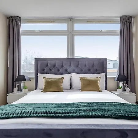 Hyde Park 4 Bedroom Superior Apartment London