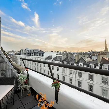 Hyde Park Rooftop *