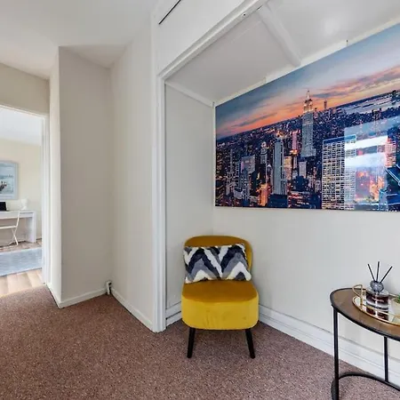 Apartment Hyde Park 4 Bedroom Superior
