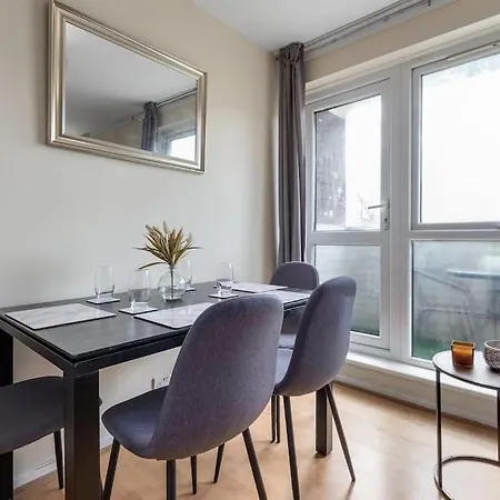 Apartment Hyde Park 4 Bedroom Superior *