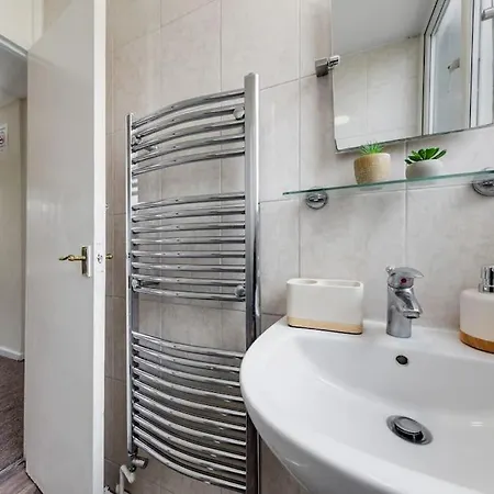 Hyde Park 4 Bedroom Superior * London