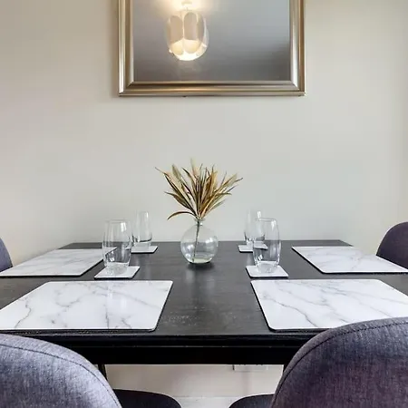 Hyde Park 4 Bedroom Superior London