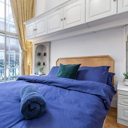 Flat In Baker Street Lejlighed
