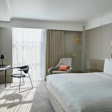 Marriott Kensington Hotel 4*