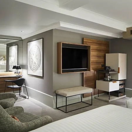 Marriott Kensington Hotel 4*