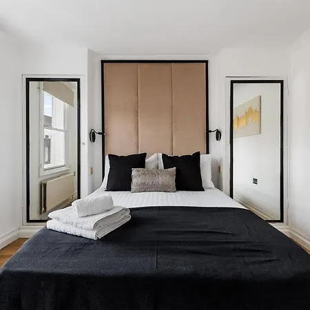 Holiday home Knightsbridge Emerald By Dena Elite Collection