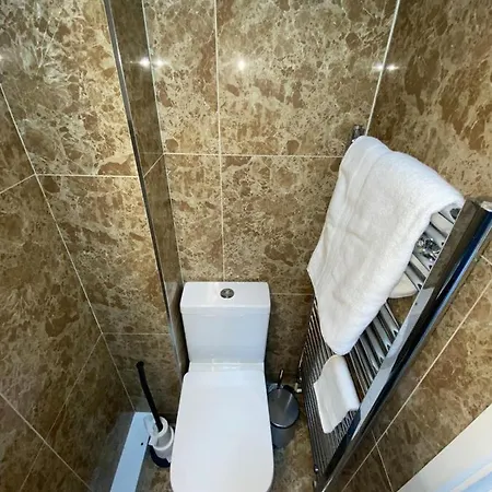 Apartment Clapham South Station By Pink Consultants London