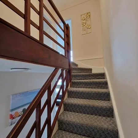 Finchley Holidays Apartment