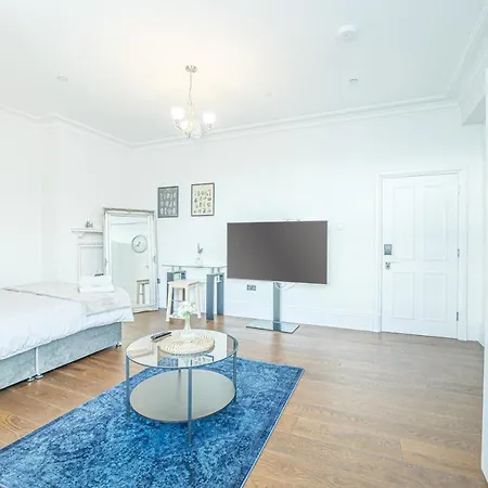 The Royal Bell - Central Apartamento Bromley