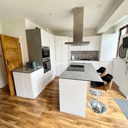 Large London With Free Parking Holiday home Winchmore Hill