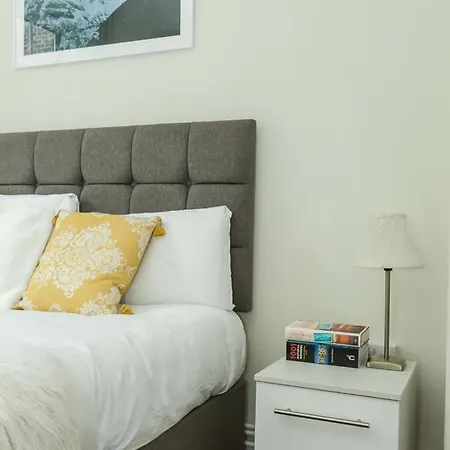 Fantastic 2 Bedroom In Waterloo *