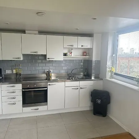 The Reflection , With River Thames View Apartment London