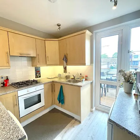 139 Camden Town Apartment *