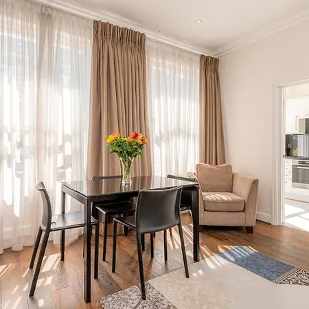 Apart-hotel Manson Place 4*