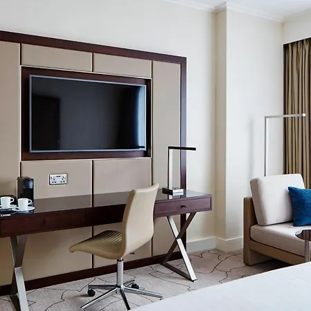 Marriott Canary Wharf 5*