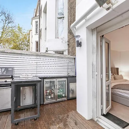 Apartment Stylish With Bbq Kensington
