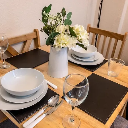 Cozy One Bedroom * London