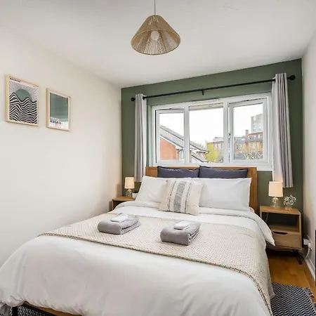 Homely And Stylish Bermondsey With Parking