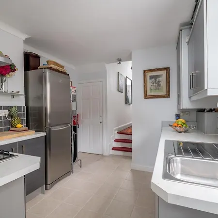 Apartment Joivy Cozy 1 Bed Flat With Garden In North Kensington London