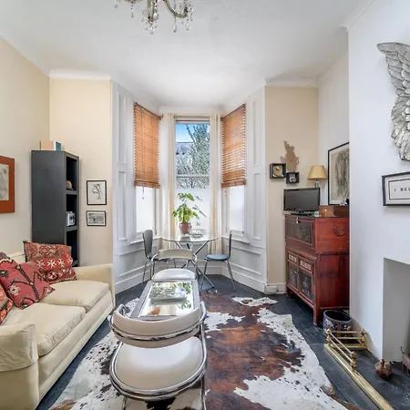 Joivy Cozy 1 Bed Flat With Garden In North Kensington Apartment *