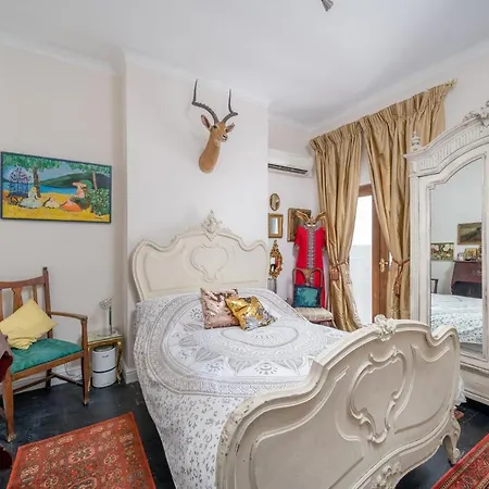 Joivy Cozy 1 Bed Flat With Garden In North Kensington Apartment London