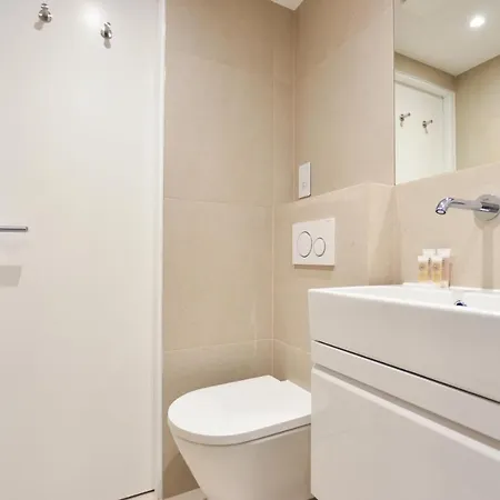 Regents Serviced By Stayprime Apartment *