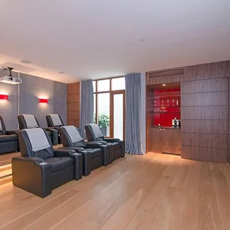 5 Double Bed Town House In South Kensington Villa