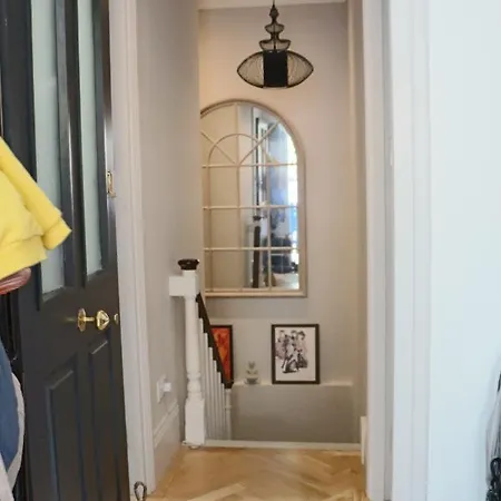Apartment Beautiful Maisonnette Flat In Islington *