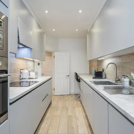 Modern Lovely 2 Bed Hyde Park With Ac
