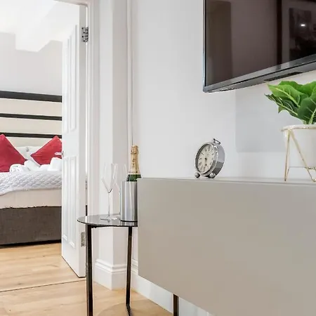 Apartment Modern Lovely 2 Bed Hyde Park With Ac *
