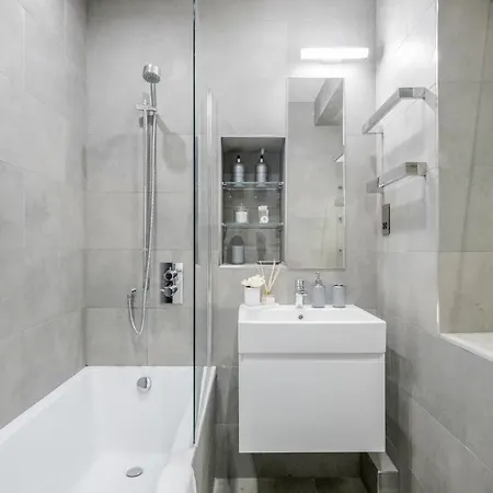Modern Lovely 2 Bed Hyde Park With Ac Apartment