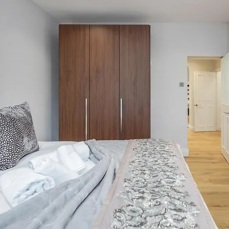 Apartment Modern Lovely 2 Bed Hyde Park With Ac *