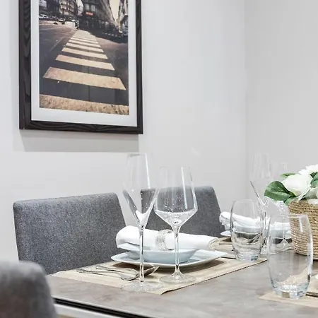 Modern Lovely 2 Bed Hyde Park With Ac Apartment *