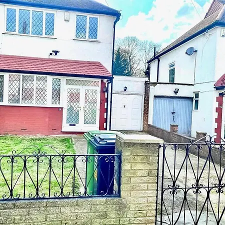 Ferienhaus Stunning Modern Cozy 5 Star 3 Bedroom House-free Parking Greater London Metro Stations Hosted By Tony *