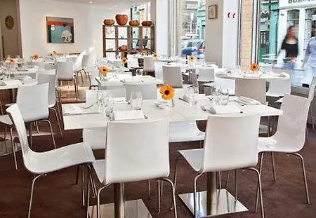 By Marriott Tower Bridge Hotell 4*