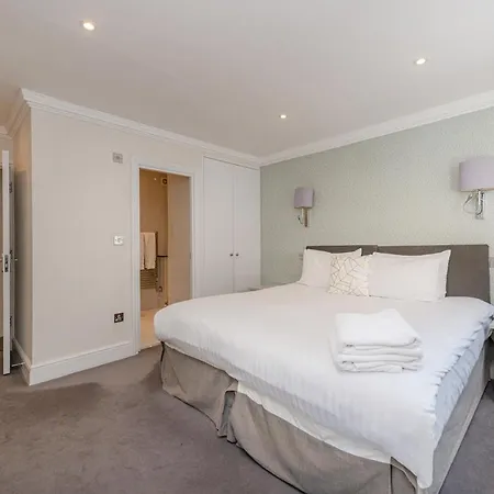 Appart hôtel Queensgate Court 4*