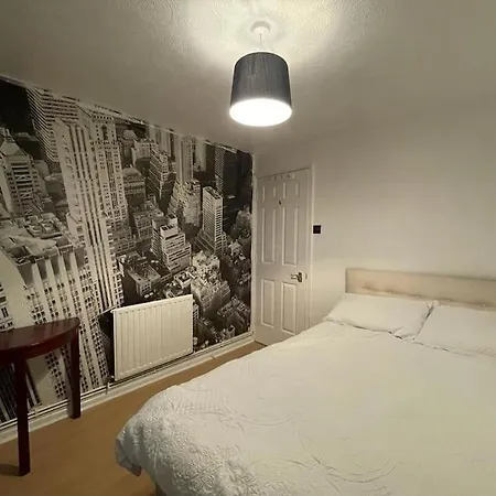 Apartmán Beautiful 2 Bedroom Flat In London! Near Excel O2 Arena And Central! With Garden *