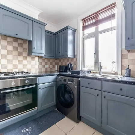 2 Bedroom Duplex