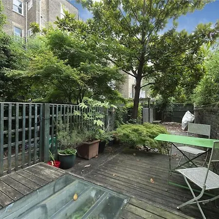 Notting Hill Garden Flat *