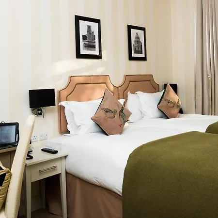 Xenia - Autograph Collection 4* London