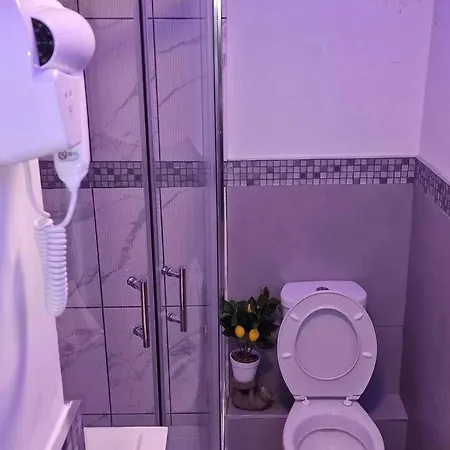 Apartment 1 Bedroom *