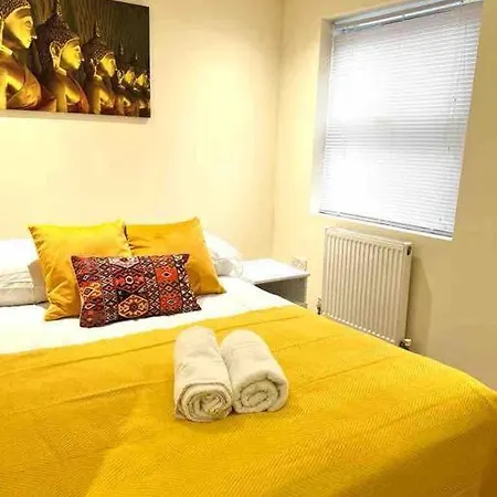 Apartment Cosy One Bedroom Flat In